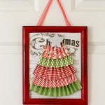 Christmas Door Frame on { lilluna.com }
