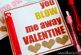 BUBBLE Valentines. Cute idea and free prints on { lilluna.com } #valentines