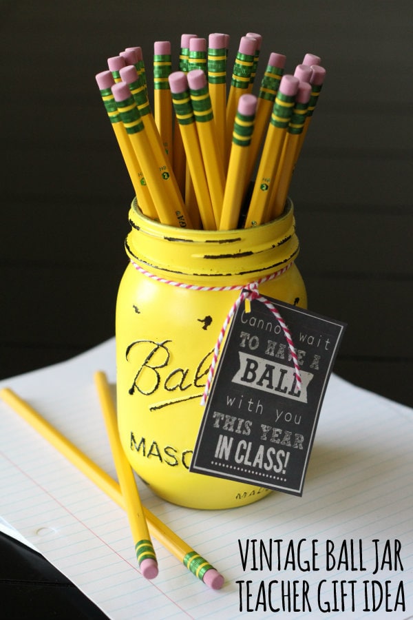 Vintage Ball Jar Teacher Gift with free print on { lilluna.com } #teachergift