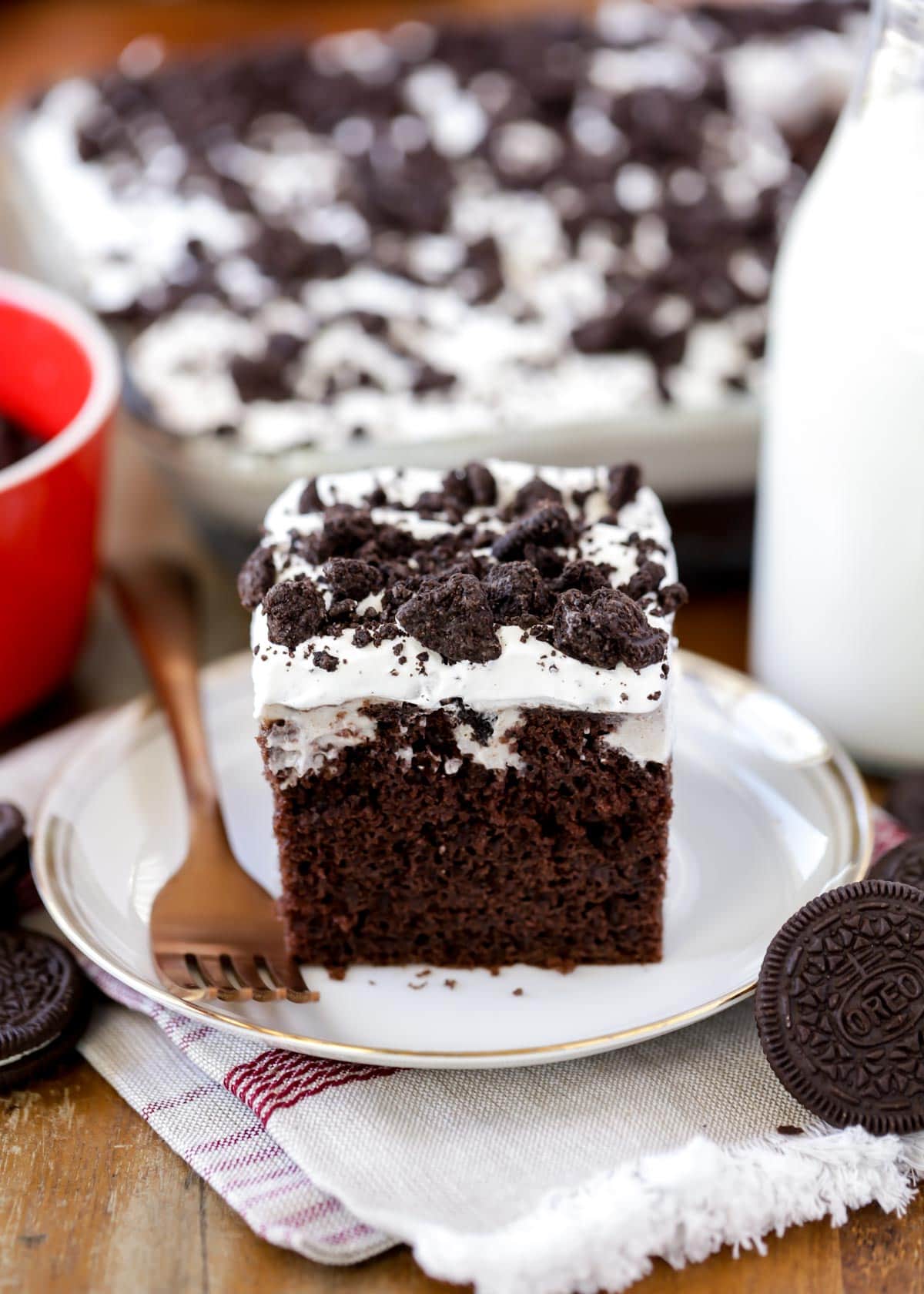 Extreme Cookies 'n Cream Oreo Cake - Crazy for Crust