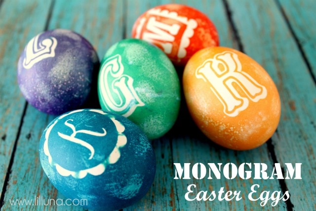 Monogram Easter Eggs - so cute! Tutorial on { lilluna.com }