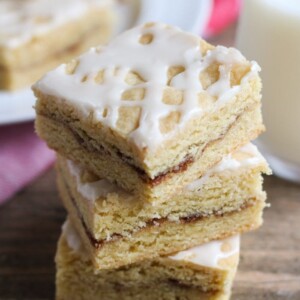 snickerdoodle bars with glaze