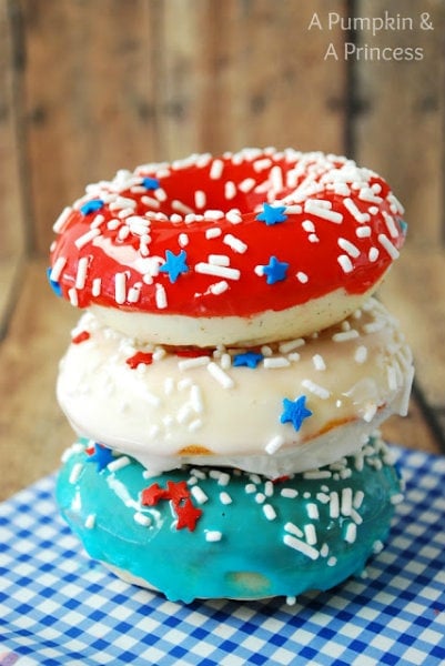 A collection of 25+ 4th of July Desserts - delicious and patriotic! 