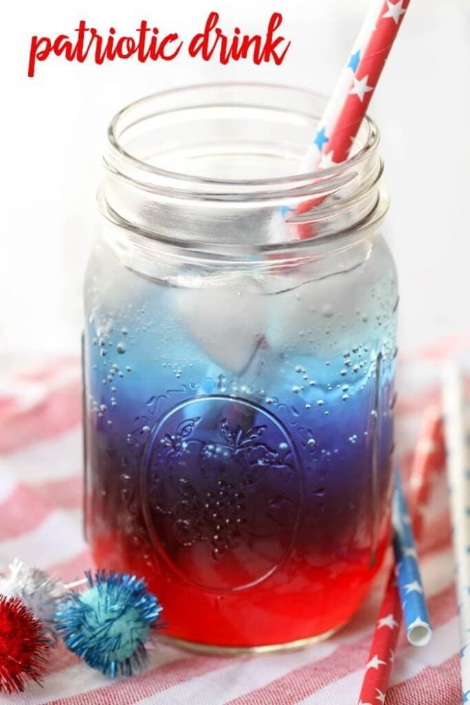 Patio Party and Patriotic Drink {Layered + Fun} | Lil' Luna