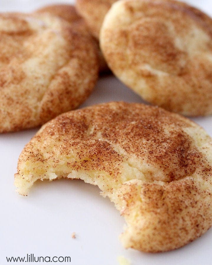 BEST Snickerdoodle Cookie Recipe (+VIDEO) | Lil' Luna