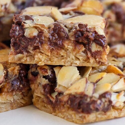 Almond Toffee Bars {10 Minutes Prep} | Lil' Luna