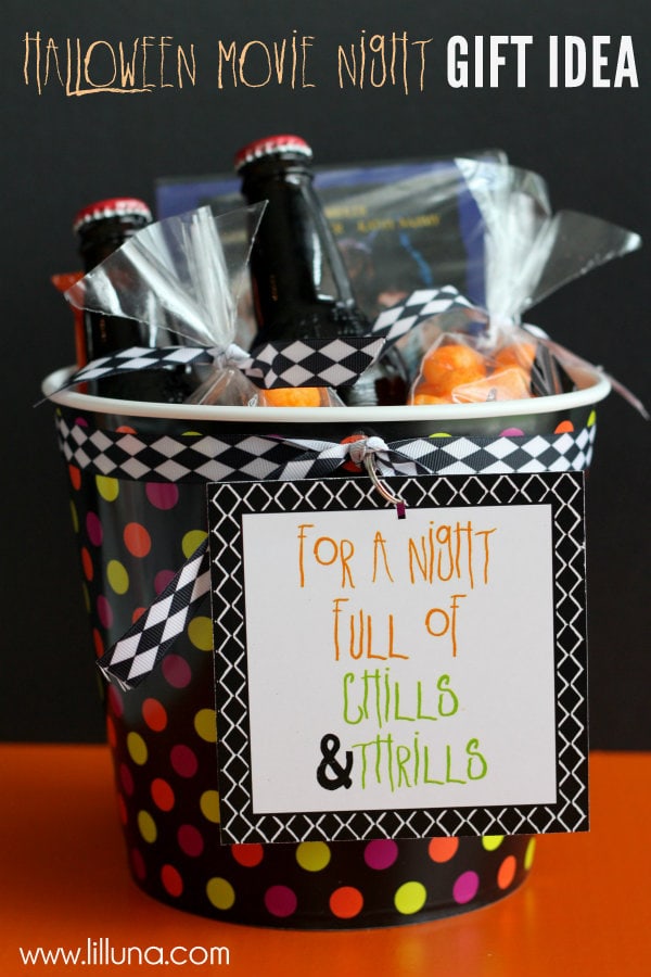 halloween-movie-night-gift-idea