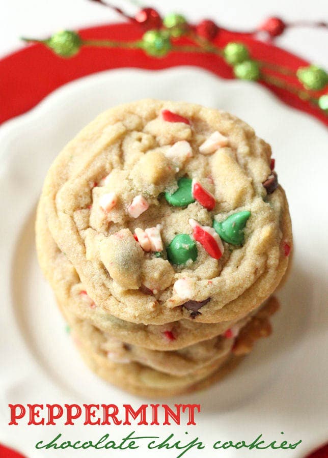 Peppermint Chocolate Chip Cookies | Lil' Luna