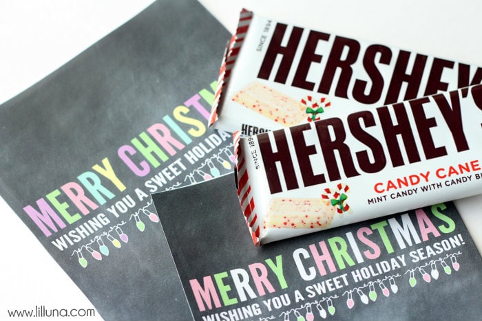 FREE Christmas Candy Bar Wrappers - perfect for a sweet treat to give this holiday season.