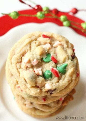 Peppermint Chocolate Chip Cookies | Lil' Luna