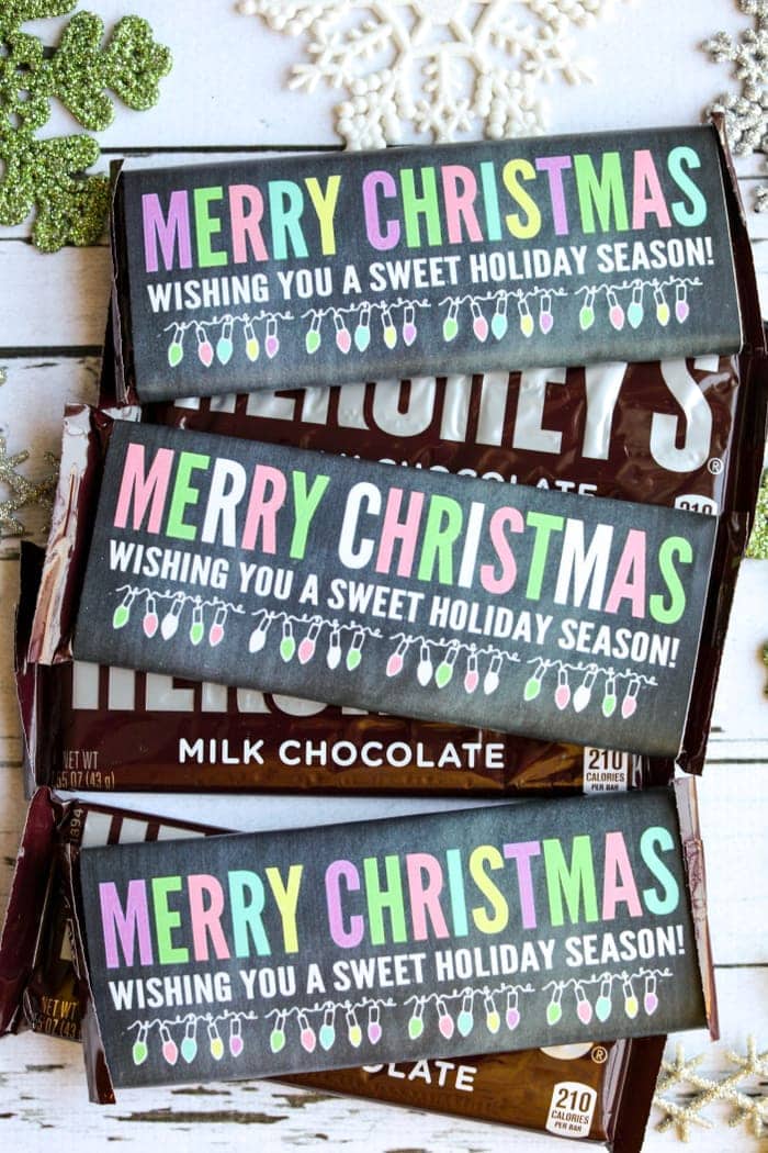 FREE Christmas Candy Bar Wrappers - perfect for a sweet treat to give this holiday season.