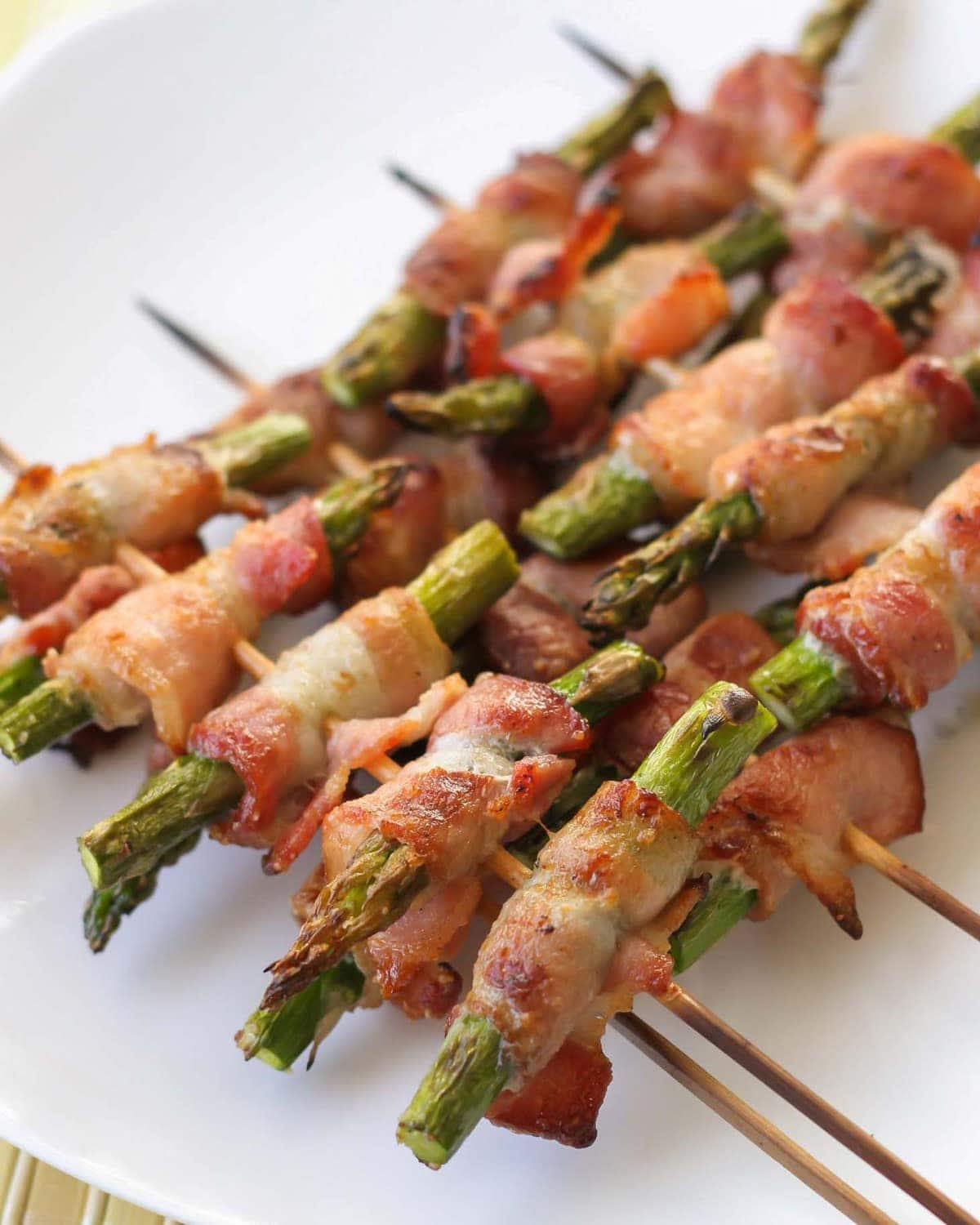 Bacon Wrapped Asparagus Skewers | Lil' Luna