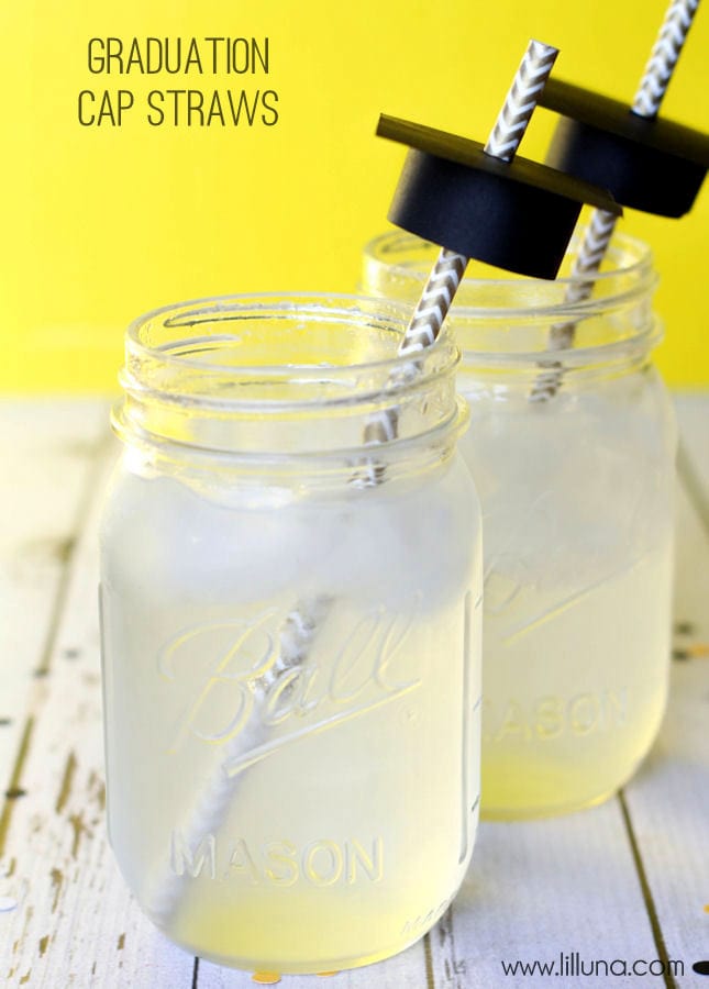 DIY: Mason Jars and Paper Straws