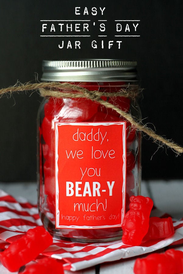 Super CUTE and SIMPLE Father's Day gift that says how BEAR-y much you love him! { lilluna.com } #fathersday