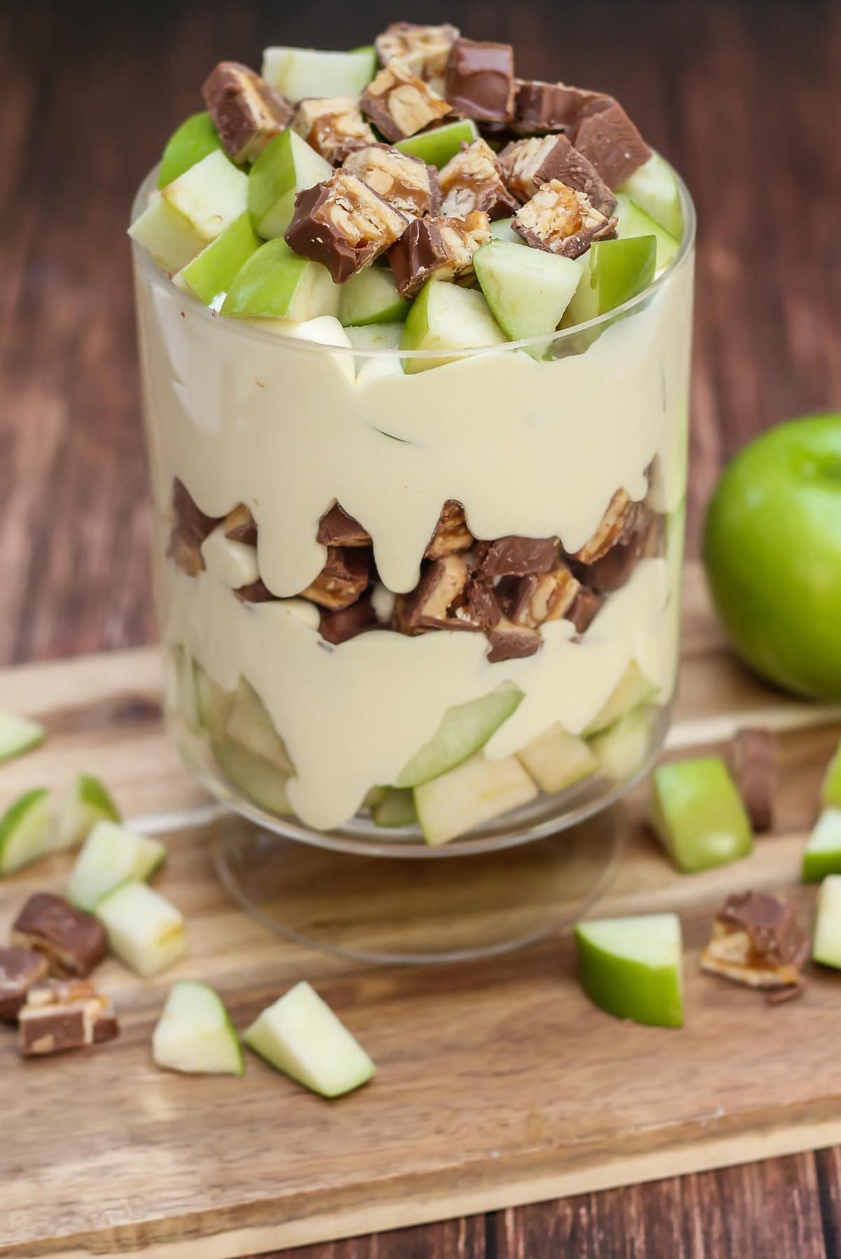 Layered Apple Snickers Salad Recipe (+VIDEO) Lil' Luna