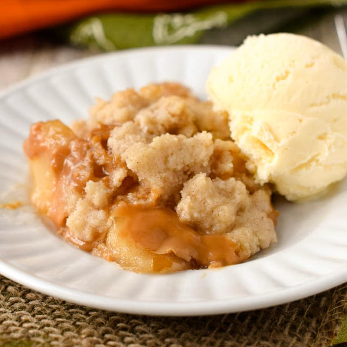 apple dump cake with caramel bits