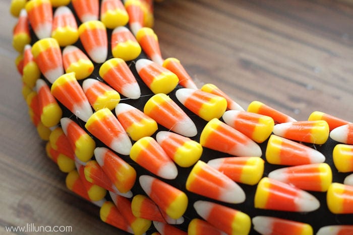 candy-corn-wreath-4