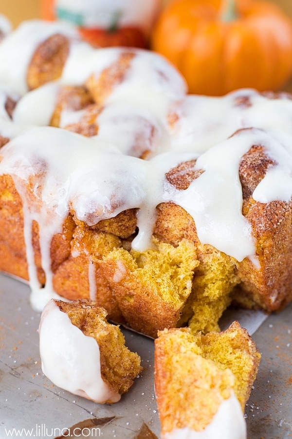 Pumpkin recipes - Pumpkin Bubble Bread topped with icing.
