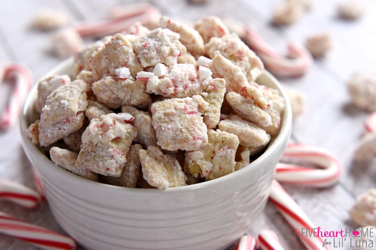 White Chocolate Peppermint Puppy Chow ~ made with Chex cereal and candy canes, this holiday snack mix is perfect for serving at parties or giving as a gift to neighbors and friends!