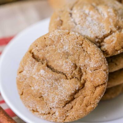 ginger snap cookies with icing