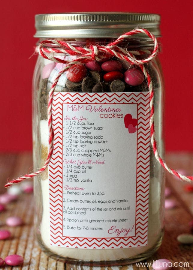 Valentine's Cookie Jar Gift - CUTE and simple. Free prints on { lilluna.com } A great idea for those who love to bake!