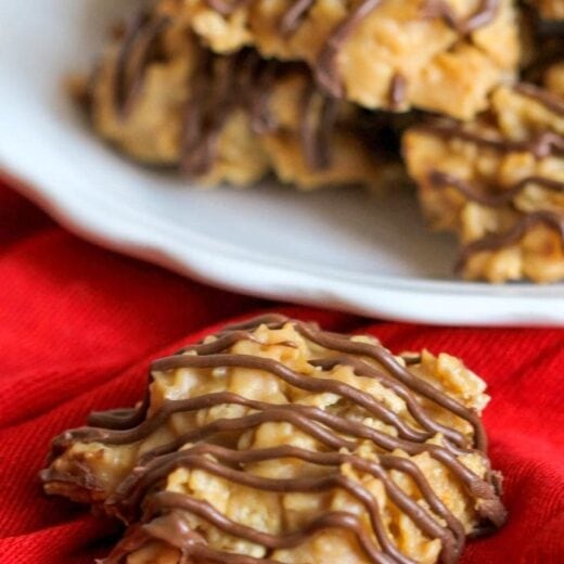 Peanut Butter Chews {No Bake Cornflake Cookies} Lil' Luna