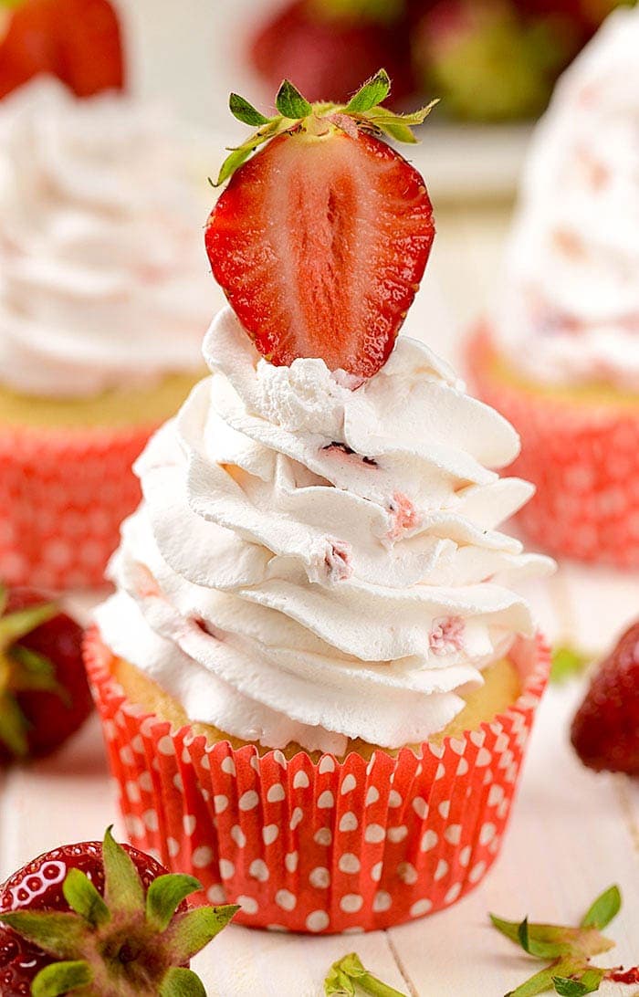 Strawberry Shortcake Cupcakes - Lil' Luna