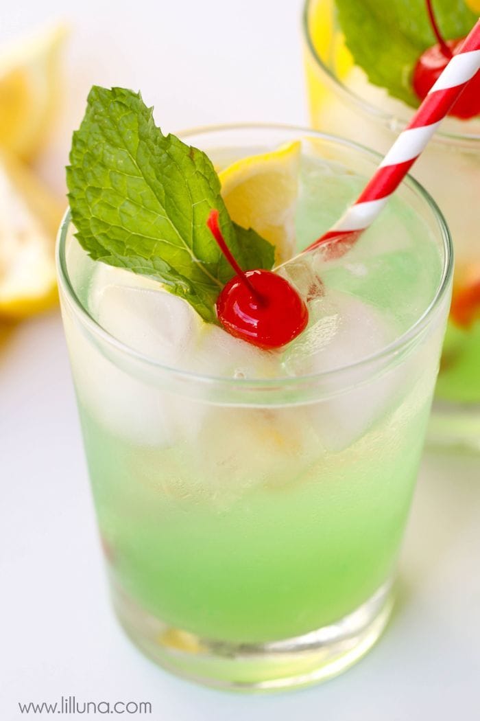 Christmas drink recipes - mint julep (non-alcoholic) topped with fresh mint.