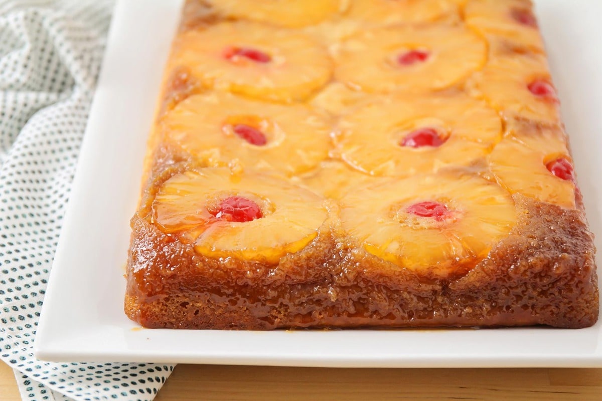 FamilyFavorite Pineapple Upside Down Cake (+VIDEO) Lil