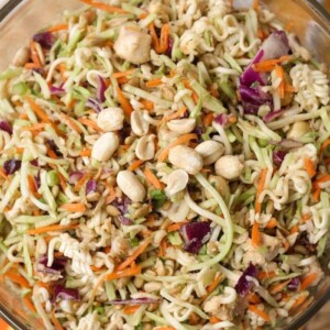 Broccoli Slaw {Quick, Simple & Refreshing} | Lil' Luna