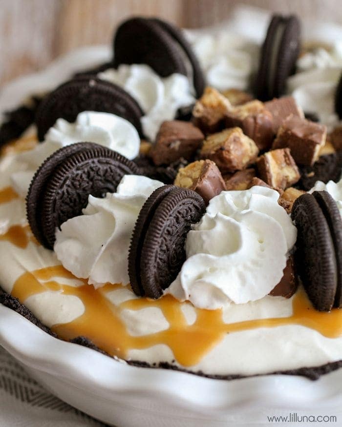 No Bake Oreo Snickers Pie With Oreo Crust Lil Luna