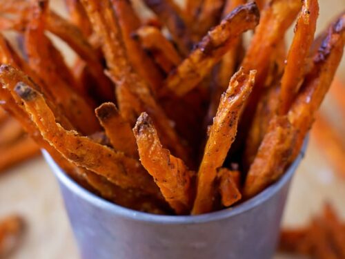 https://lilluna.com/wp-content/uploads/2015/11/sweet-potato-fries-4-500x375.jpg