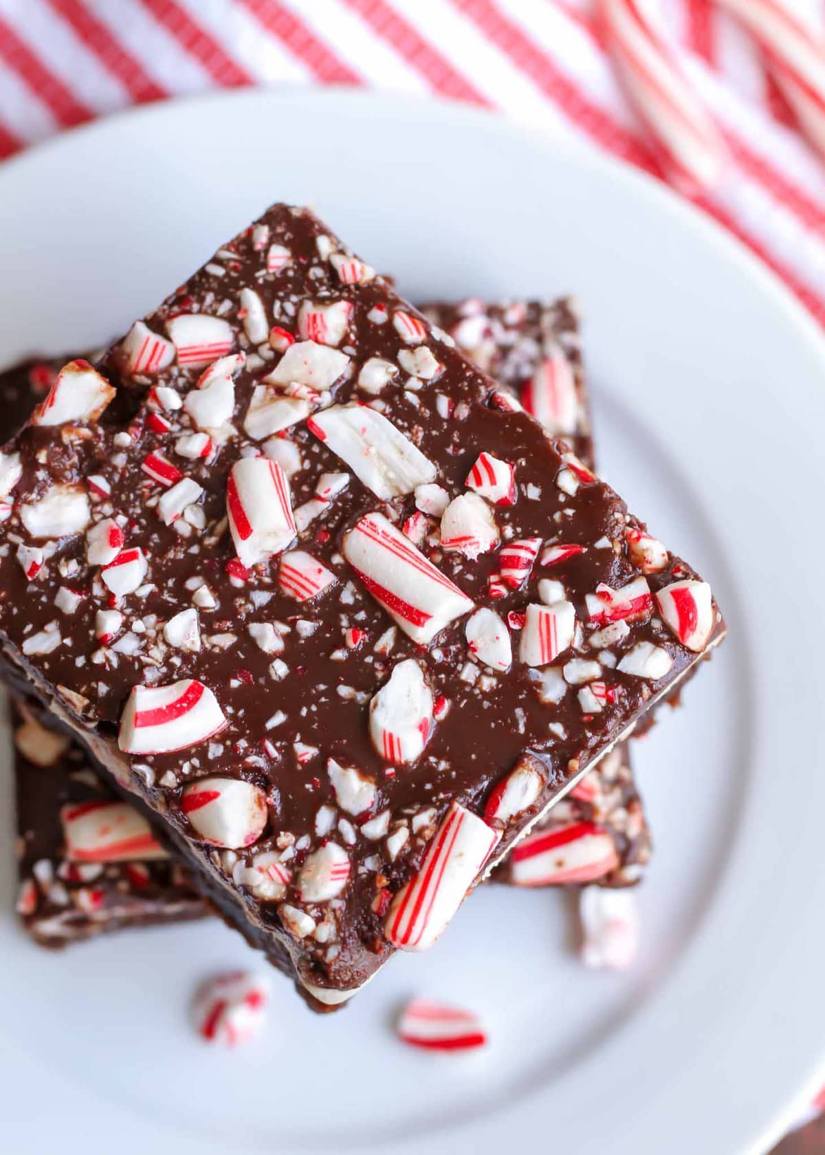 EASY Peppermint Brownies | Lil' Luna