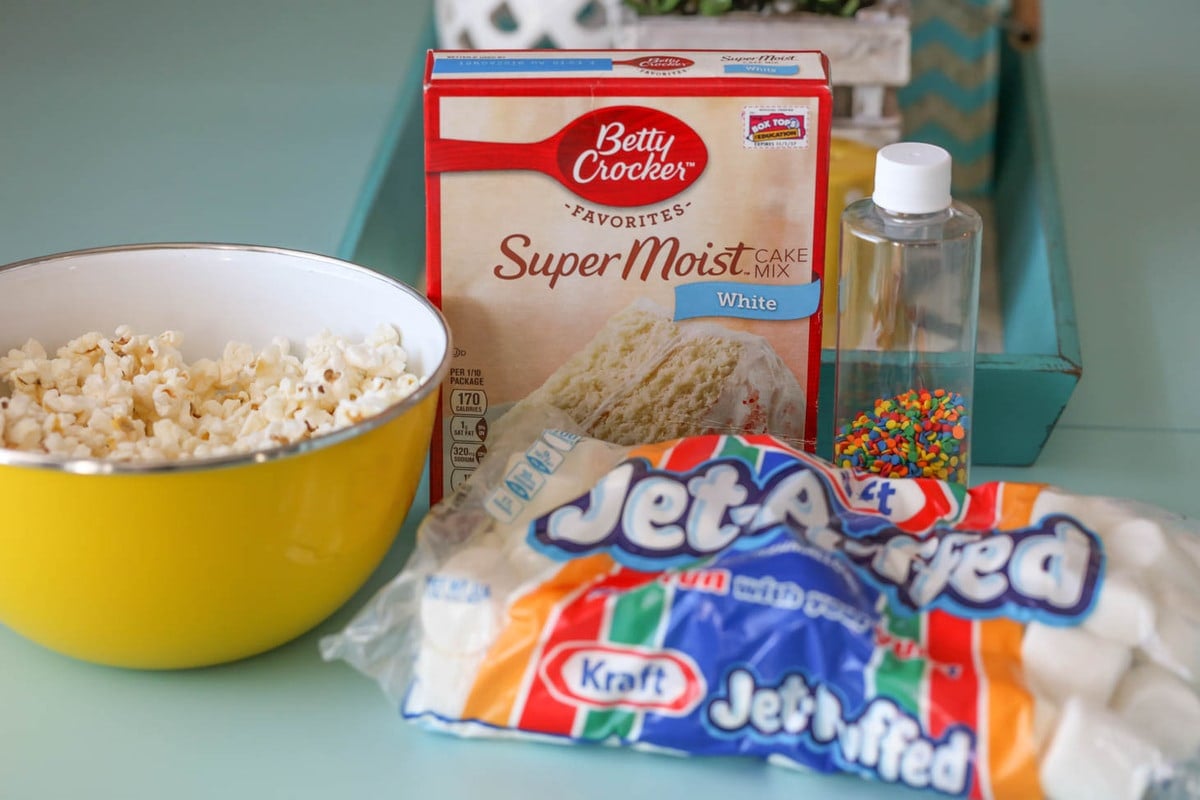 Ingredients for birthday popcorn