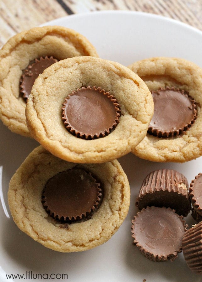 BEST Reese's Peanut Butter Cup Cookies | Lil' Luna