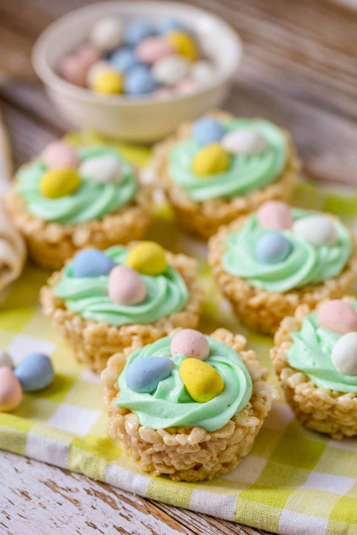 Rice Krispie Easter Nests +VIDEO  Lil Luna