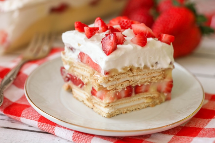 No Bake Strawberry Cheesecake Recipe - Shugary Sweets