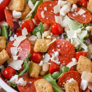 pizza salad in large bowl