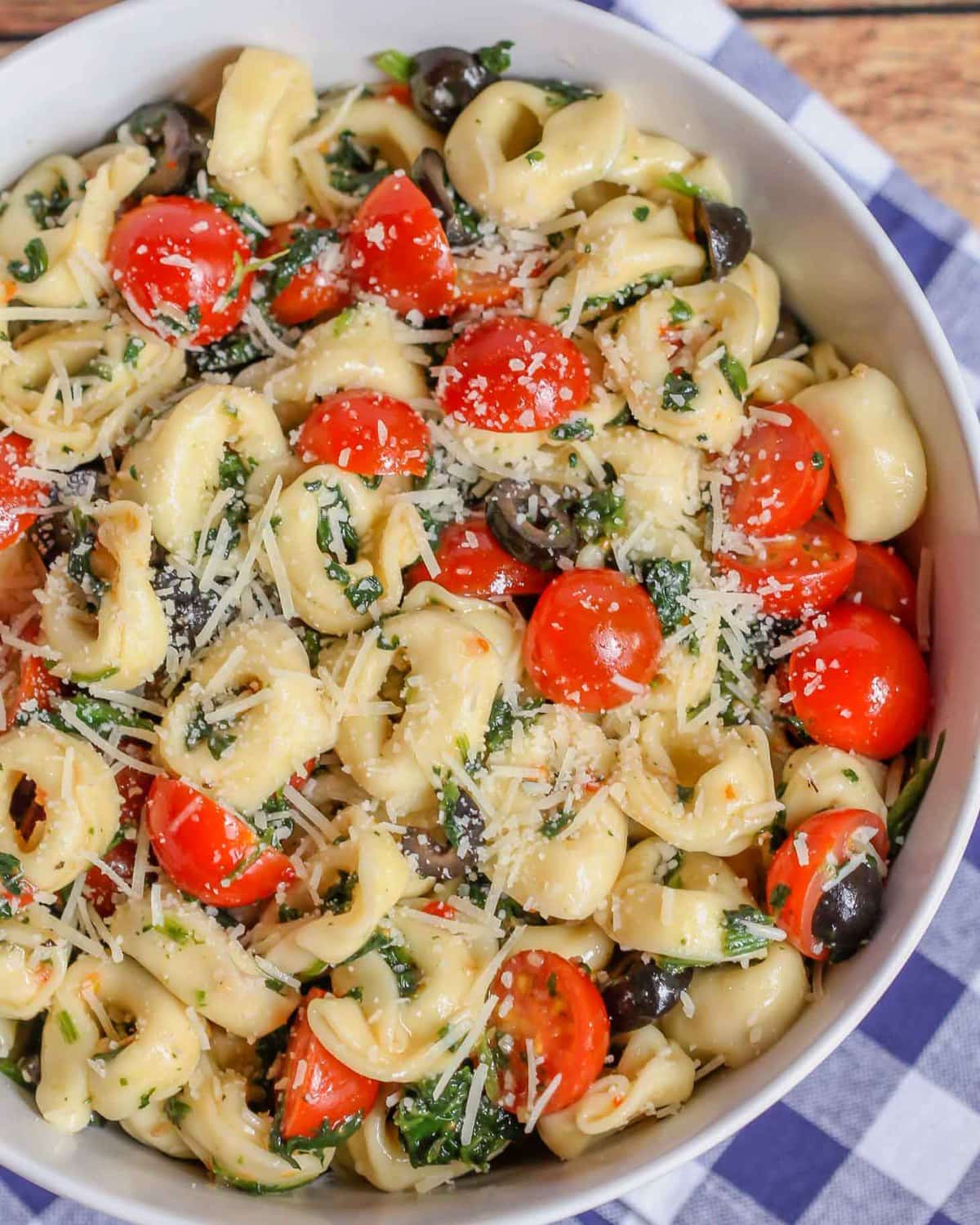 Tortellini Pasta Salad close up pic in bowl