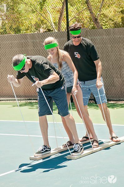 15 games that are perfect for family reunions and get togethers! Ranging from outdoor fun, to guessing games, there are activities for all ages!! { lilluna.com }