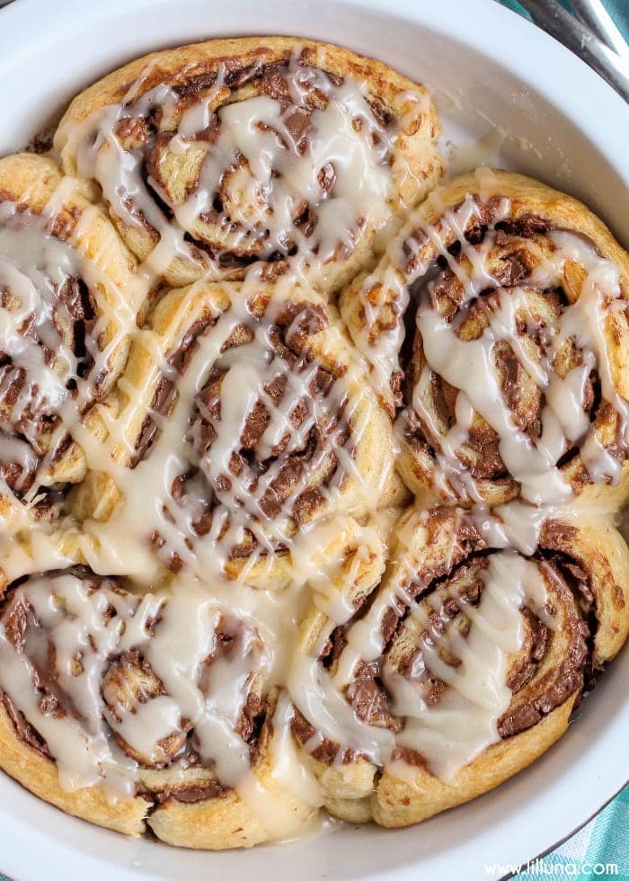 Nutella Cinnamon Rolls {In Less Than 30 Minutes!} | Lil&amp;#39; Luna