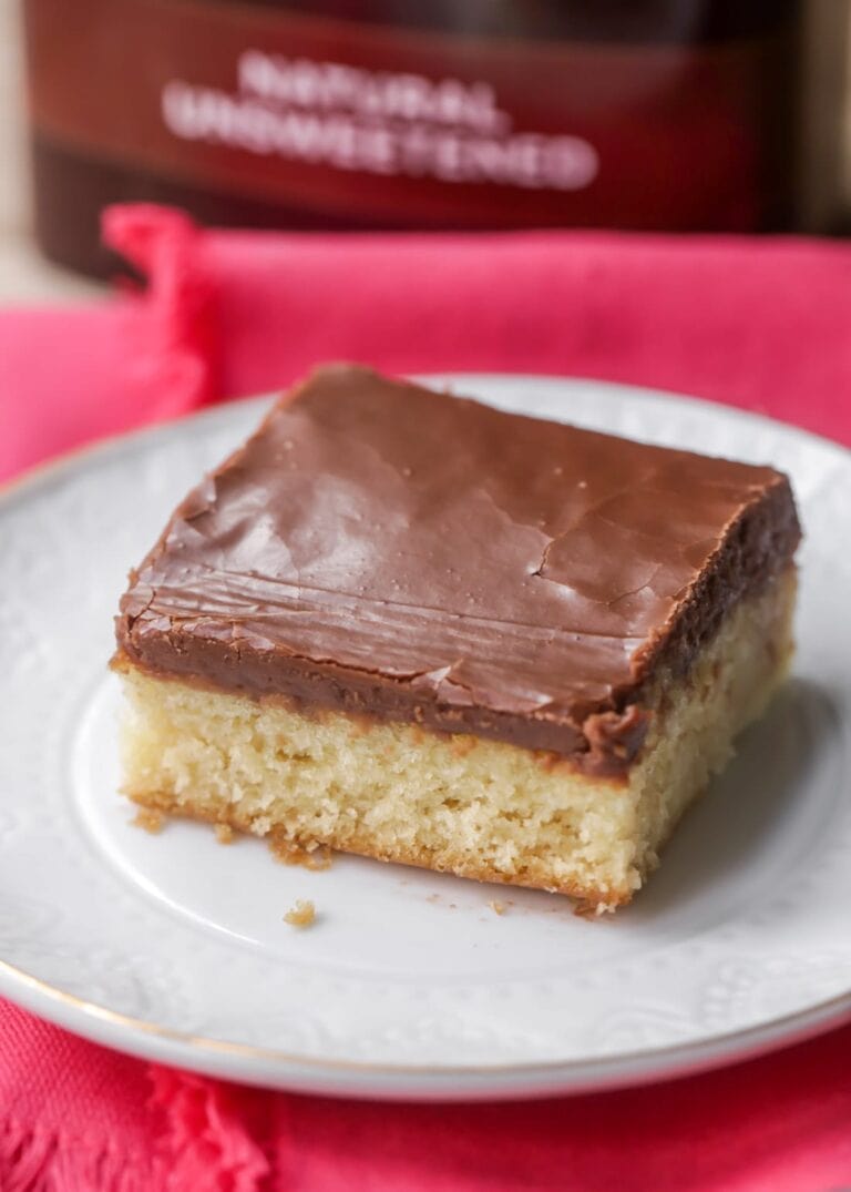 White Sheet Cake with Chocolate Frosting Lil