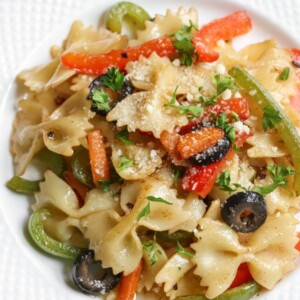 garlic butter pasta on plate