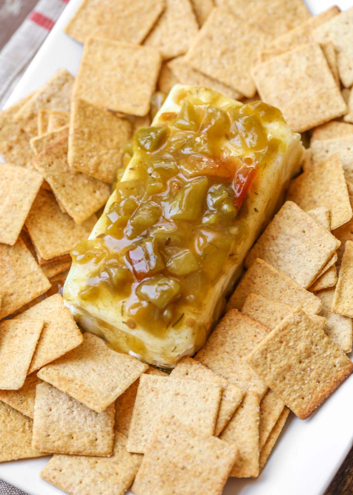 Green chili cream cheese dip with wheat thins