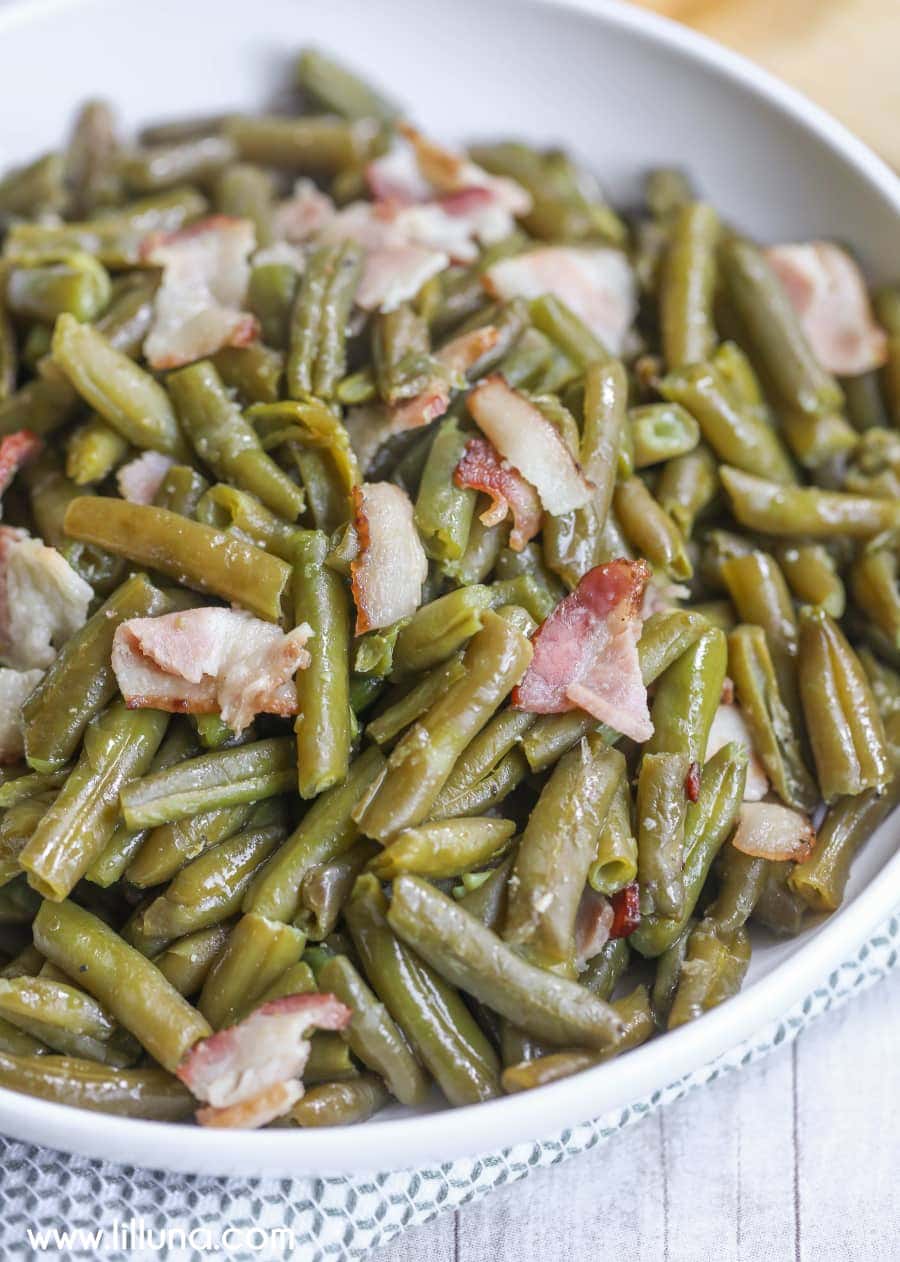 Crockpot Fresh Green Beans with Bacon - Dr. Davinah's Eats