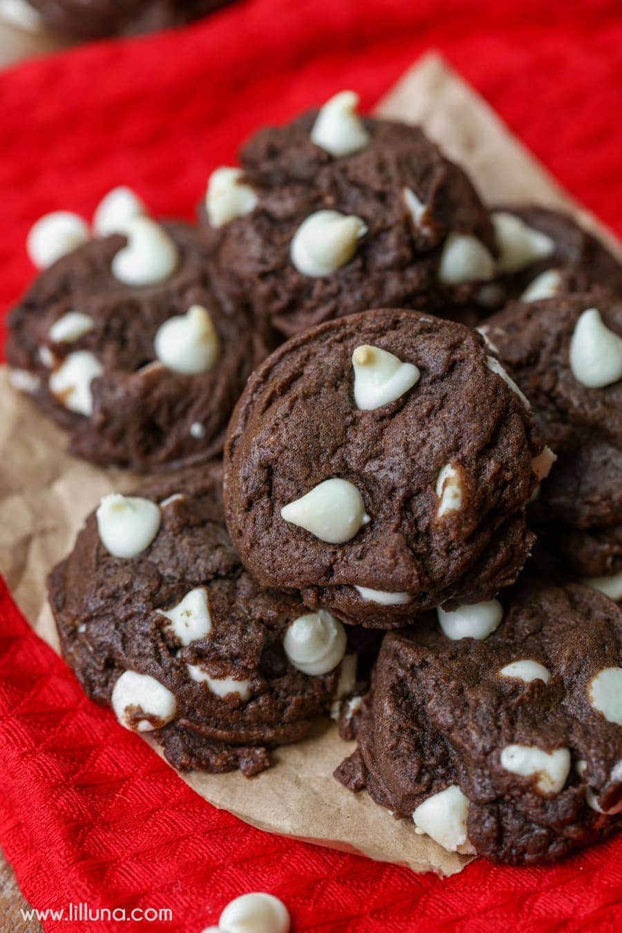 Tiny black and white chippers taste just like the chippers from Paradise Bakery. They are FILLED with chocolate!!