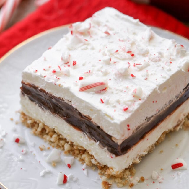 Peppermint Chocolate Delight {A Christmas Favorite} | Lil' Luna