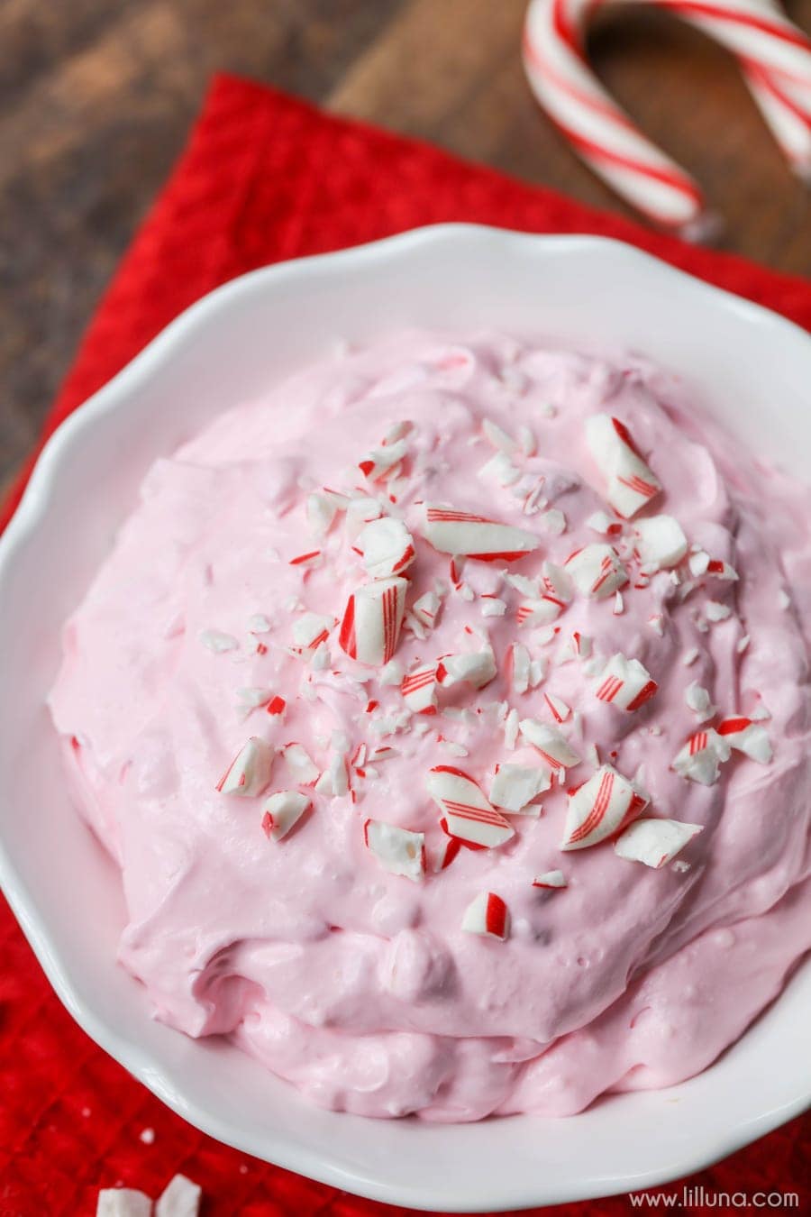 Peppermint Fluff Dip {A Holiday Favorite} | Lil' Luna