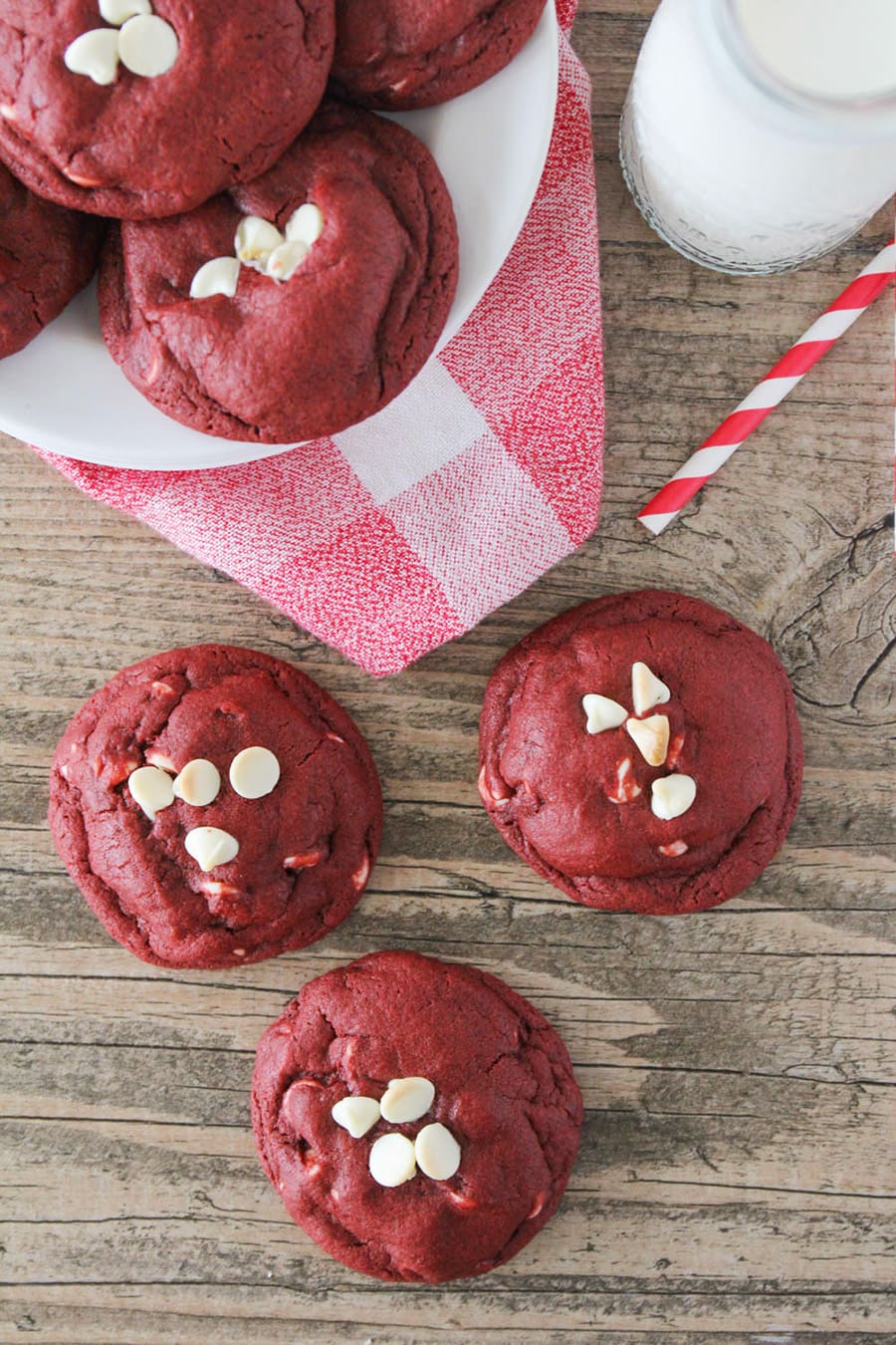 Red Velvet White Chocolate Chip Cookies Lil Luna 