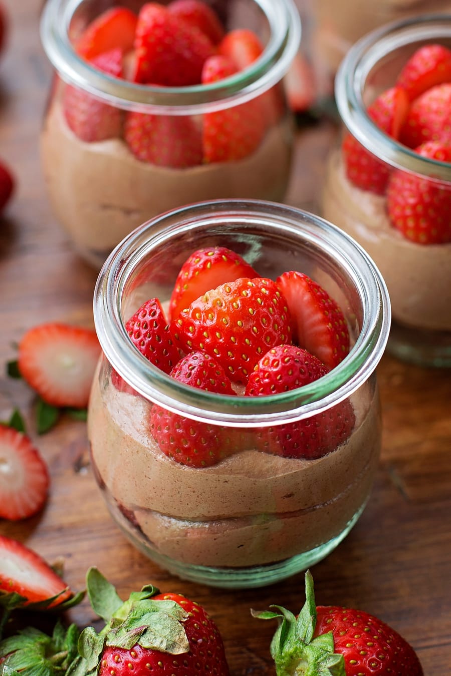 Nutella cheesecake topped with fresh cut strawberries